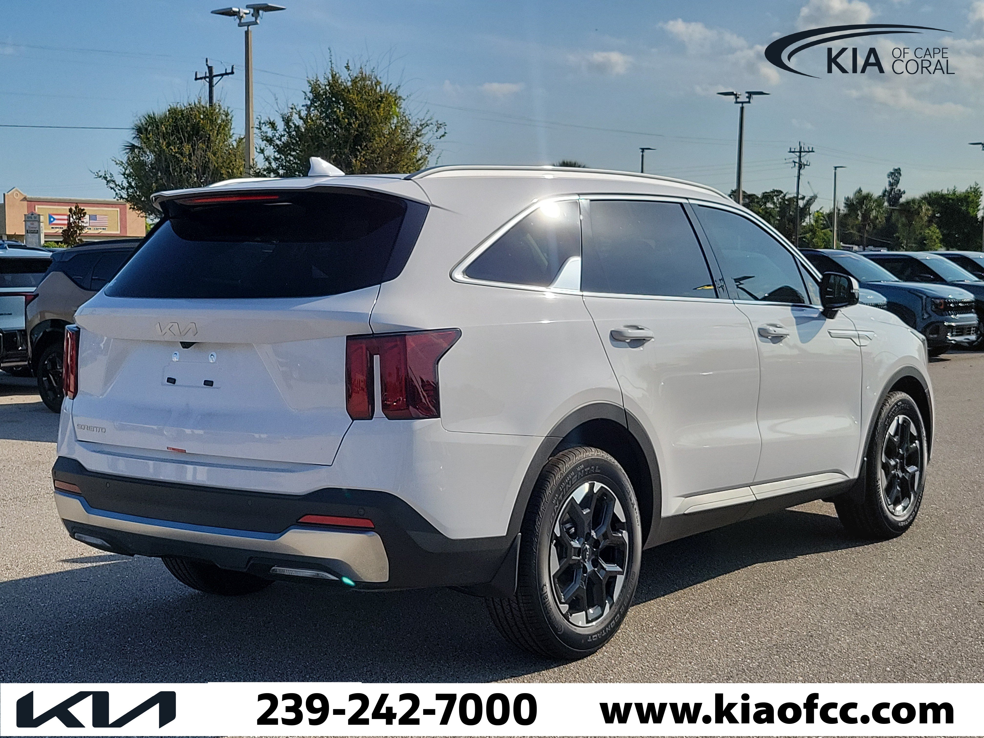 New 2026 Kia Sorento S w/ S Panoramic Sunroof Package FWD image 6