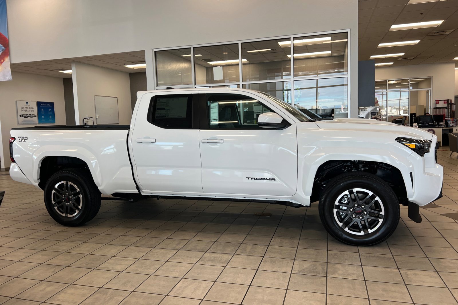 New 2025 Toyota Tacoma TRD Sport image 3
