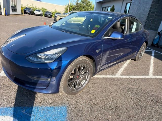 Used 2018 Tesla Model 3 Long Range RWD image 3