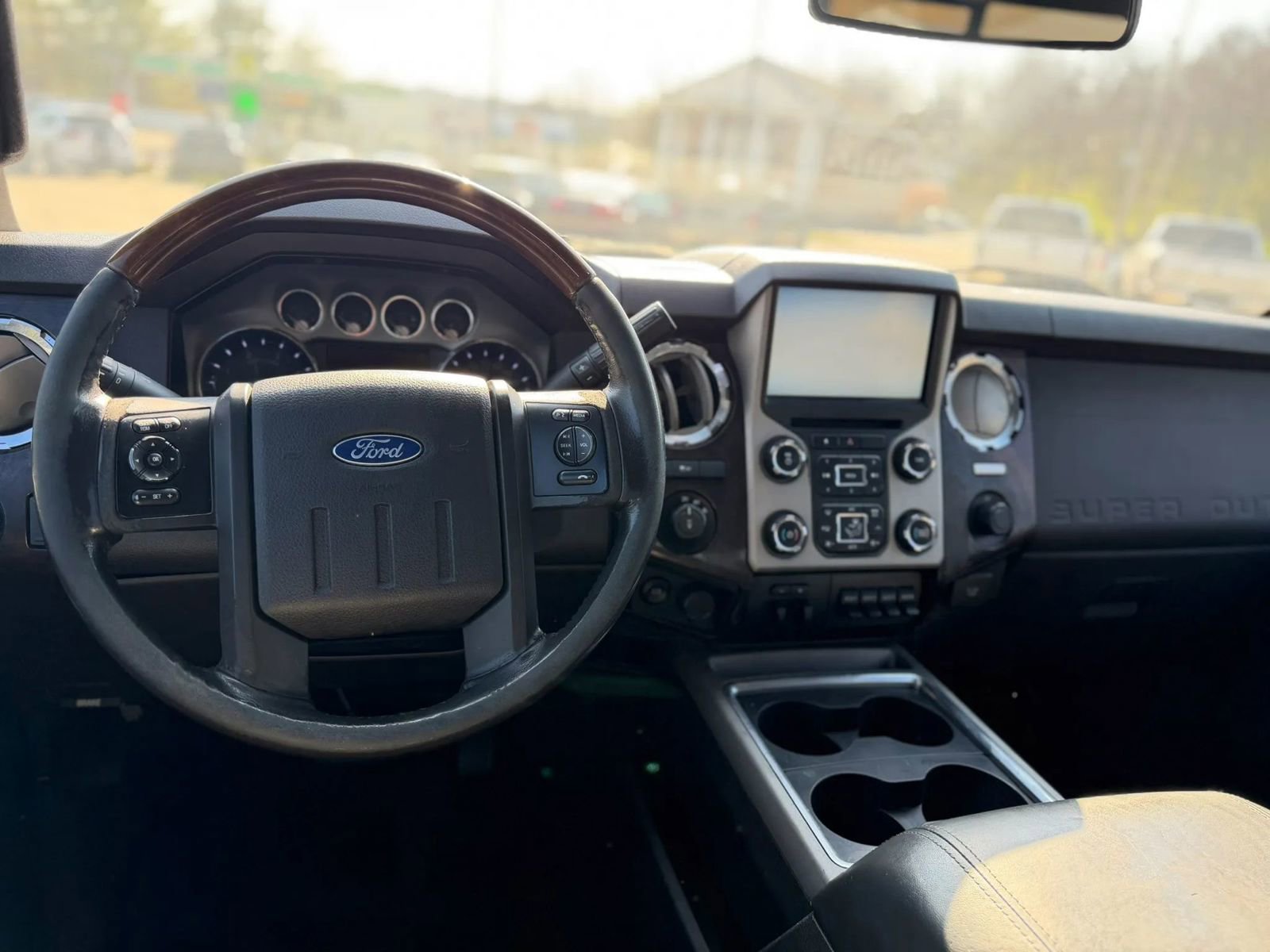 Used 2016 Ford F250 Platinum w/ FX4 Off-Road Package AWD/4WD image 9