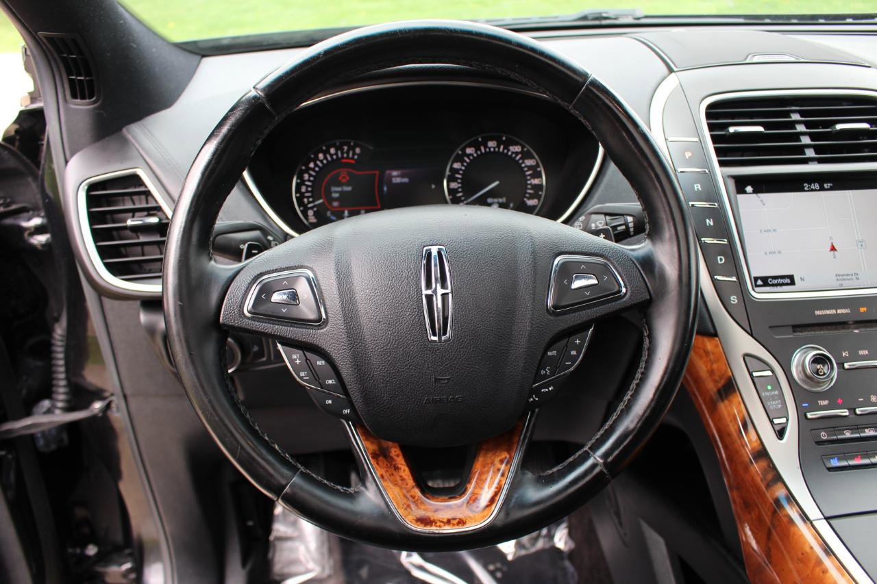 Used 2016 Lincoln MKX Reserve w/ Climate Package image 20