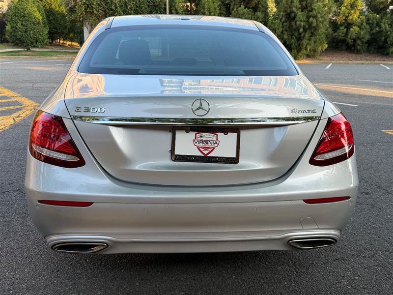 Used 2019 Mercedes-Benz E 300 4MATIC image 9