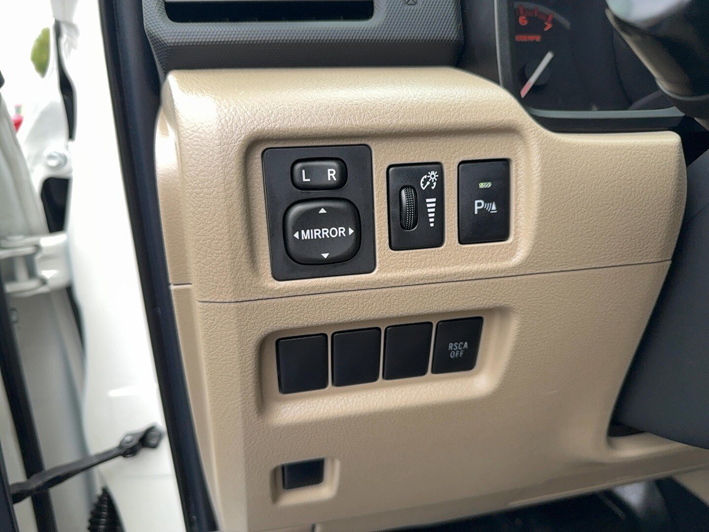 Used 2010 Toyota 4Runner SR5 AWD/4WD image 23