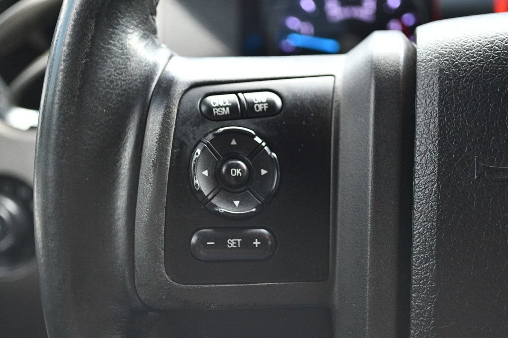 Used 2011 Ford F350 Lariat w/ Lariat Interior Pkg AWD/4WD image 34