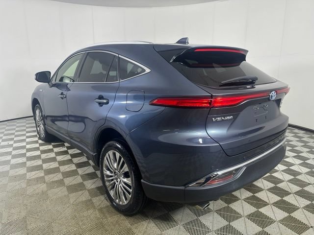 Used 2021 Toyota Venza XLE w/ Softex Package AWD/4WD image 5