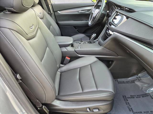 Used 2025 Cadillac XT6 Luxury FWD image 20