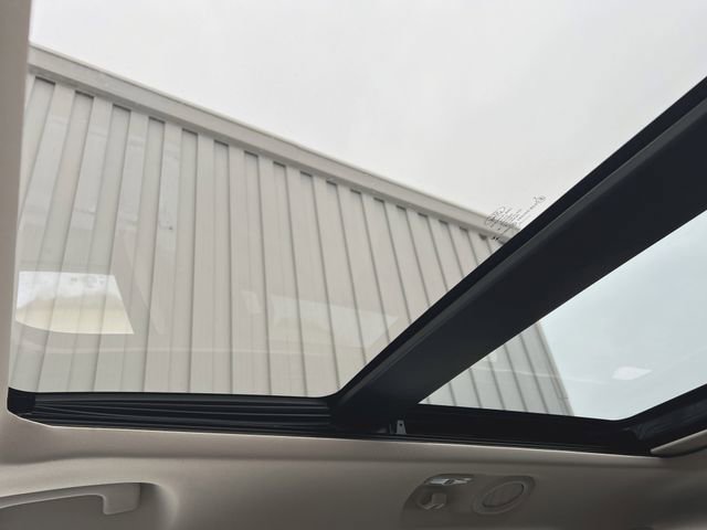 Used 2023 Ford Explorer XLT w/ Equipment Group 202A image 34