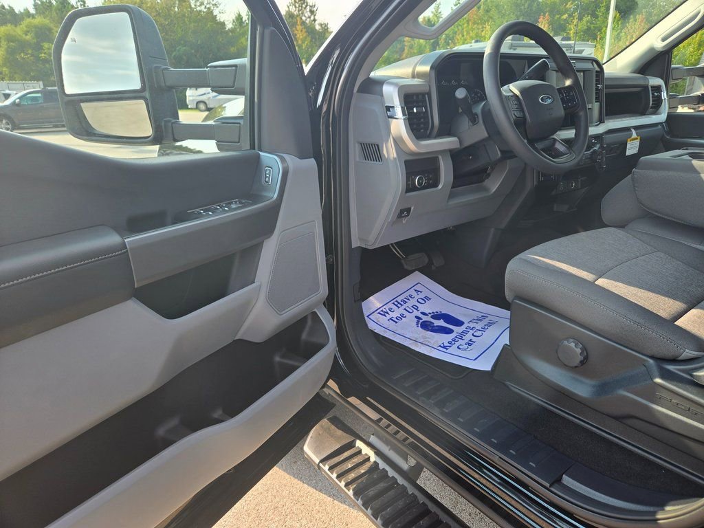 New 2026 Ford F350 XL w/ STX Appearance Package AWD/4WD image 6