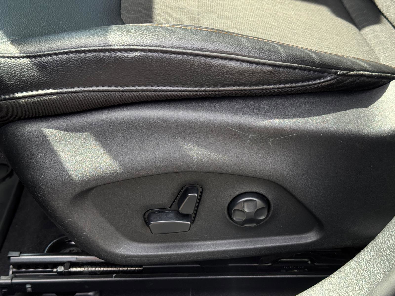 Used 2017 Jeep Compass Latitude w/ Popular Equipment Group AWD/4WD image 13