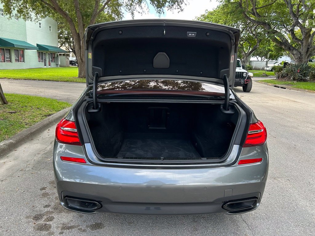 Used 2016 BMW 740i RWD image 36