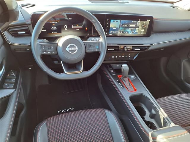 Used 2025 Nissan Kicks SR image 15