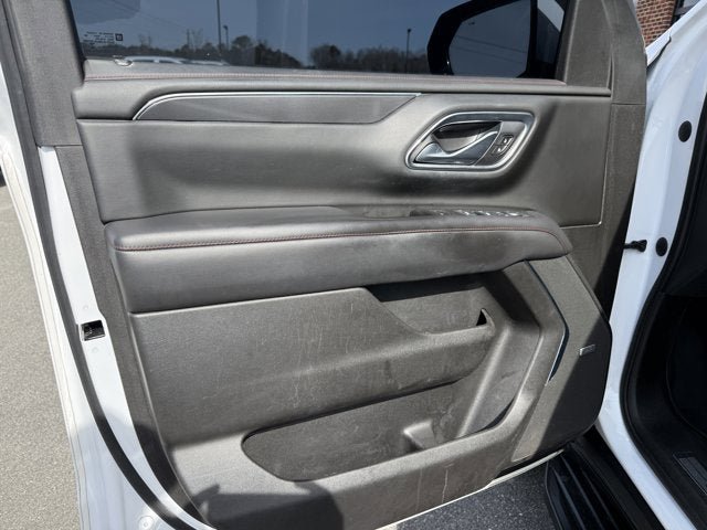 Used 2021 Chevrolet Suburban RST w/ Luxury Package RWD image 13