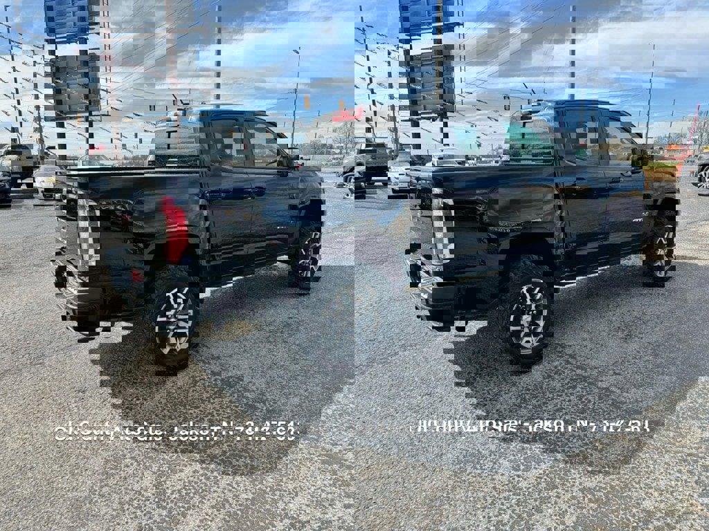 Used 2021 GMC Canyon AT4 w/ Driver Alert Package image 6