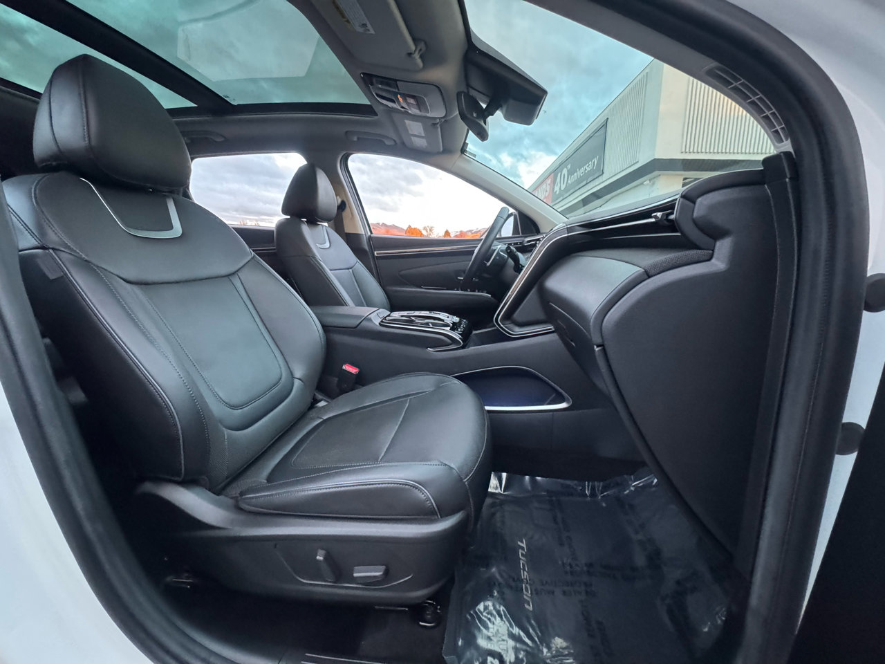 Used 2023 Hyundai Tucson Limited w/ Cargo Package image 23