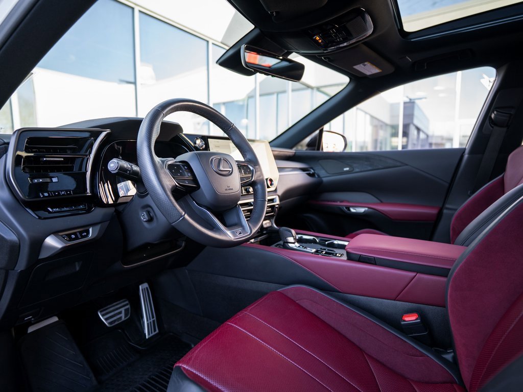 Used 2024 Lexus RX 500h F Sport image 12
