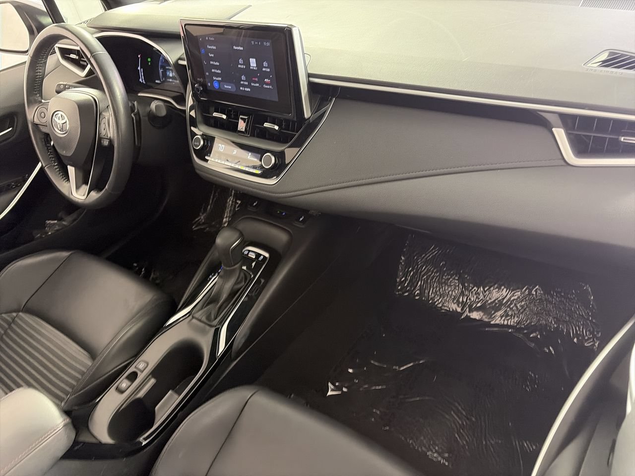 Used 2024 Toyota Corolla XSE FWD image 25