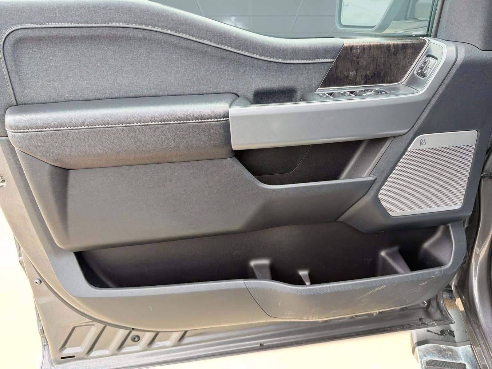 Used 2023 Ford F150 Lariat w/ Equipment Group 502A High image 13