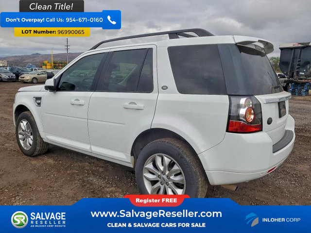 Used 2013 Land Rover LR2 image 3