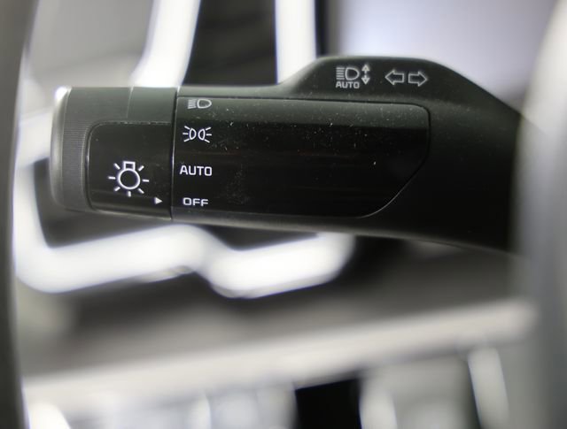 Used 2024 Kia Sportage EX w/ EX Premium Package image 9