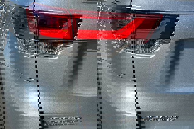 Used 2019 Toyota Highlander LE image 30