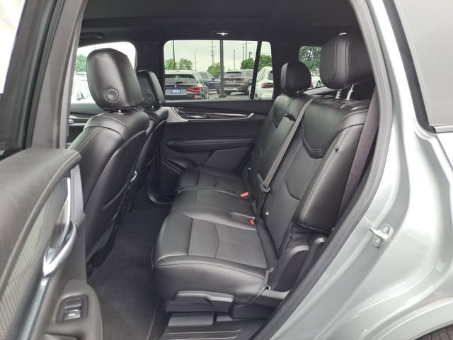 Used 2024 Cadillac XT6 Sport image 13