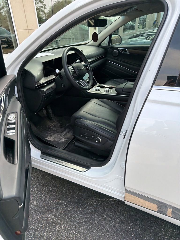 Used 2025 Genesis GV80 3.5T Advanced AWD/4WD image 10