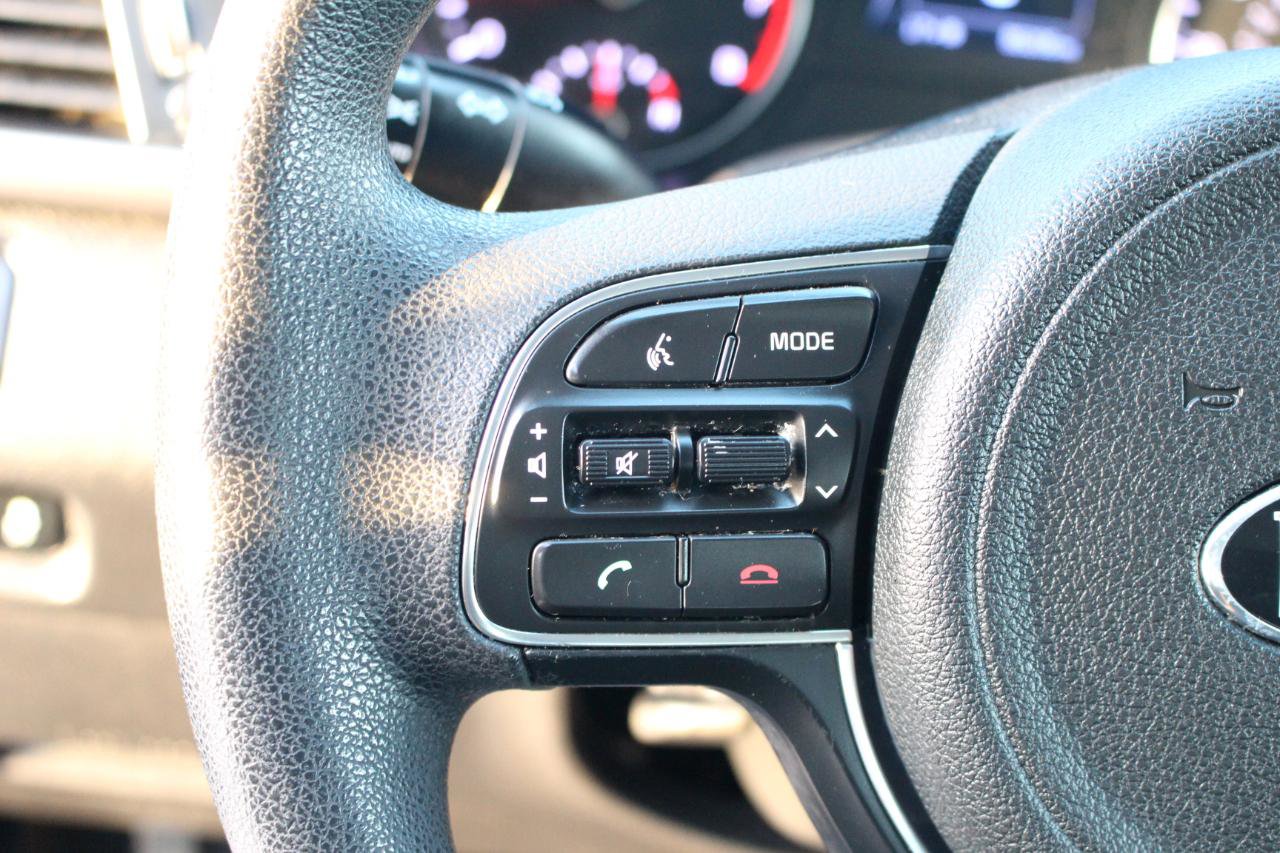 Used 2018 Kia Optima LX image 17