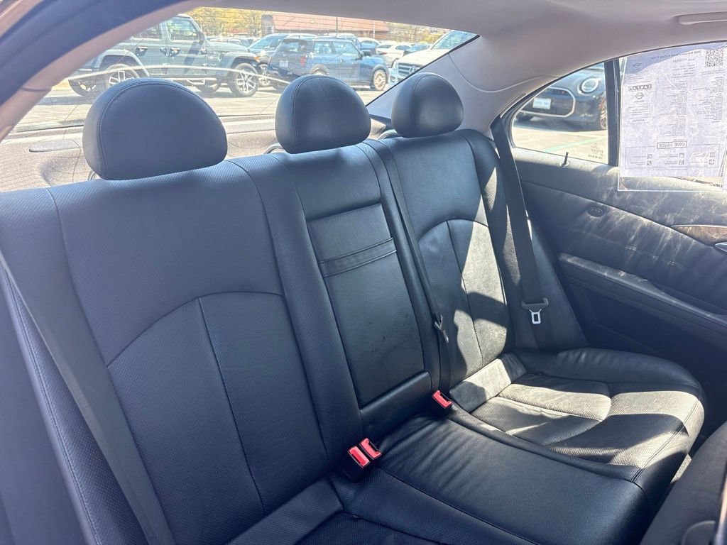 Used 2008 Mercedes-Benz E 550 Sedan image 19