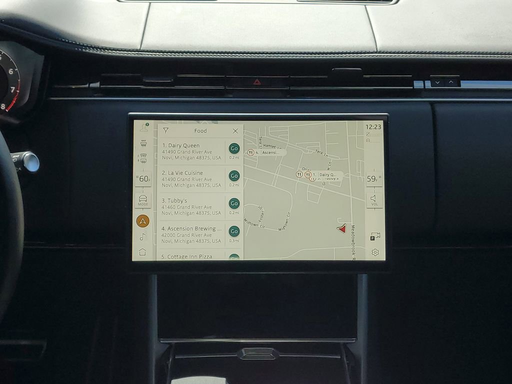 Used 2025 Land Rover Range Rover Long Wheelbase Autobiography image 29