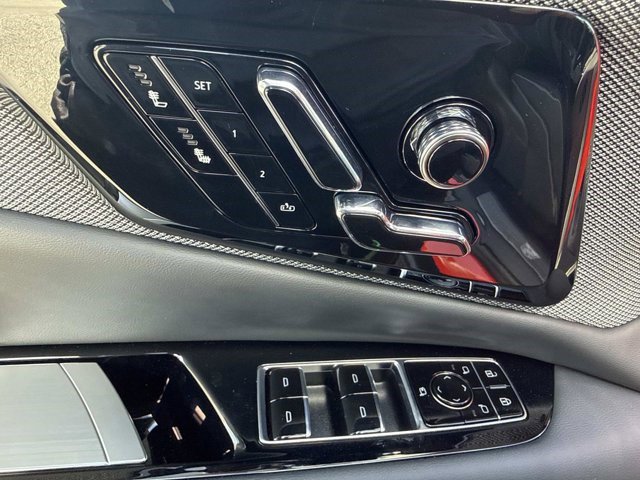 Certified 2025 Cadillac Optiq Sport 1 image 20