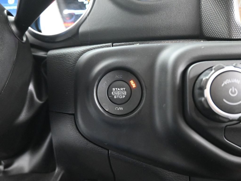 Used 2023 Jeep Wrangler Unlimited Sahara w/ Cold Weather Group image 15