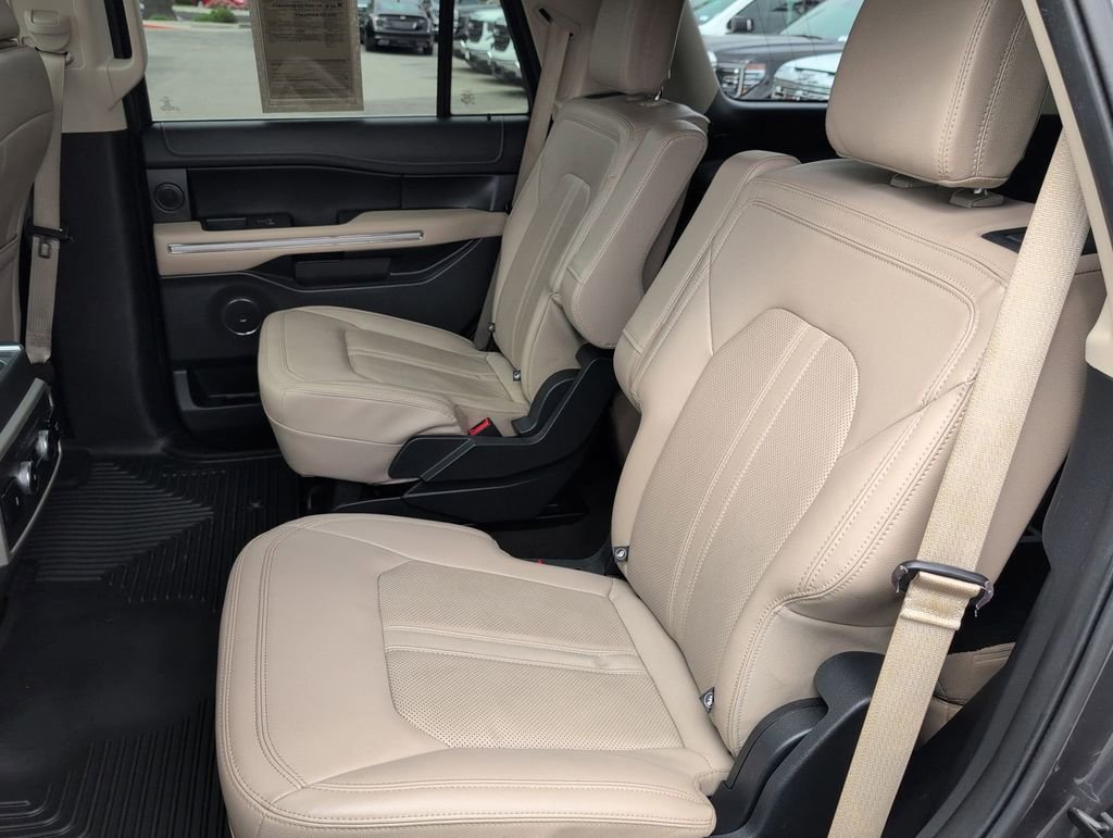 Used 2023 Ford Expedition Limited AWD/4WD image 24