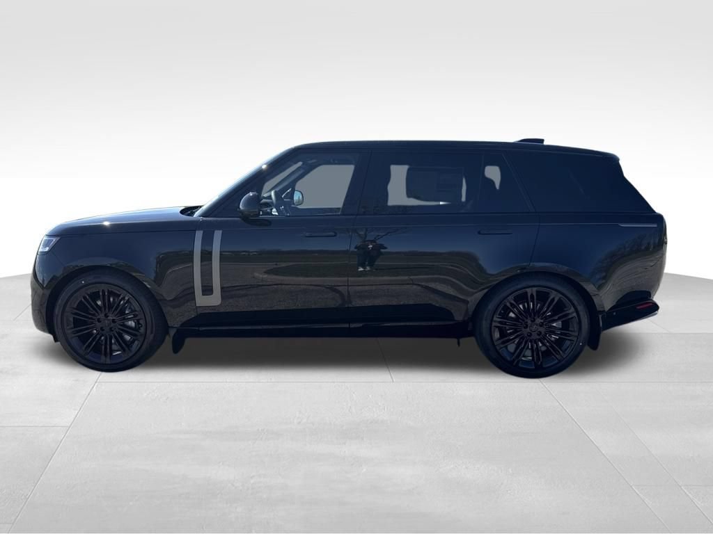 New 2026 Land Rover Range Rover Long Wheelbase SE AWD/4WD image 2