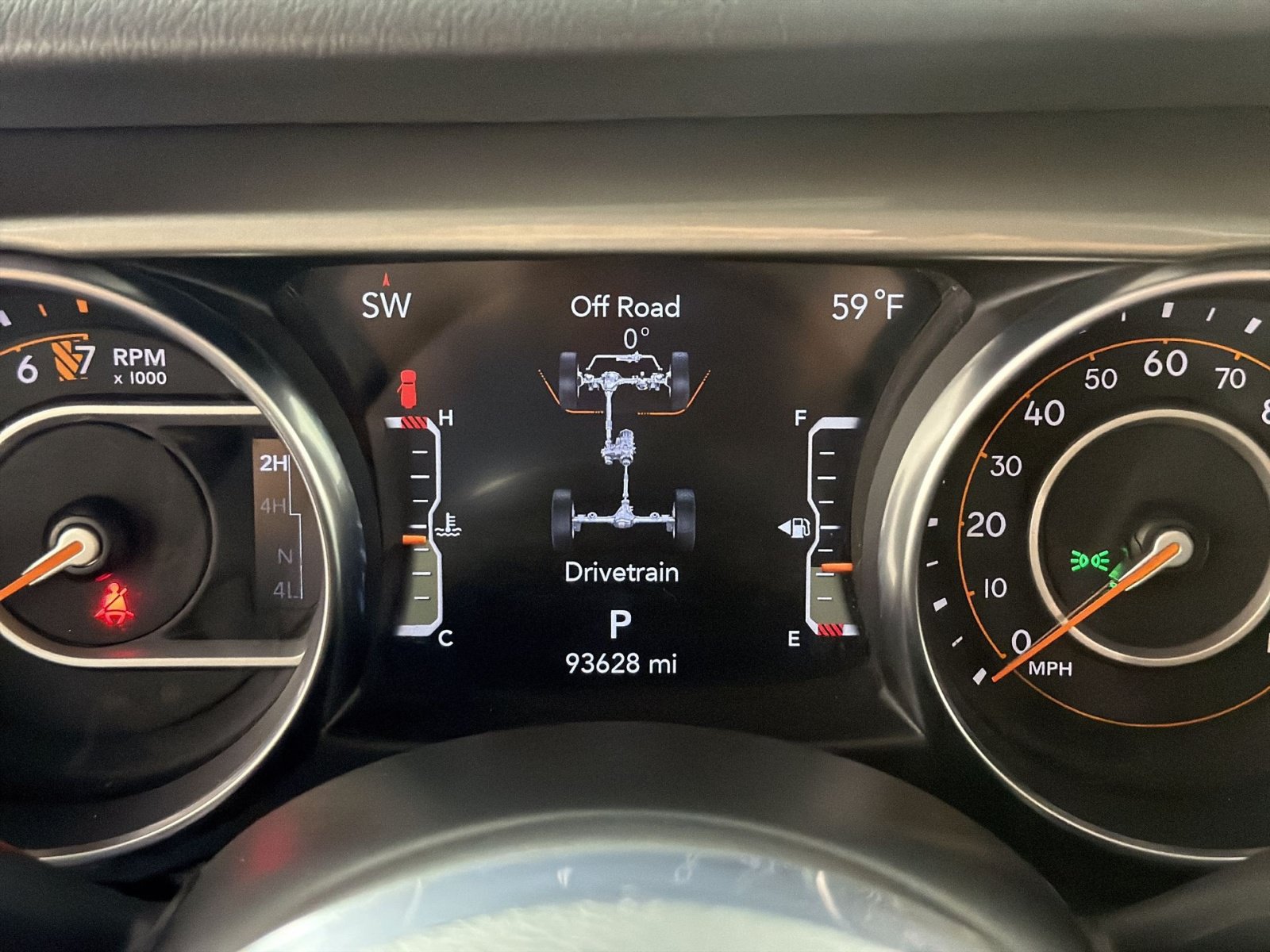 Used 2020 Jeep Wrangler Unlimited Sahara AWD/4WD image 25