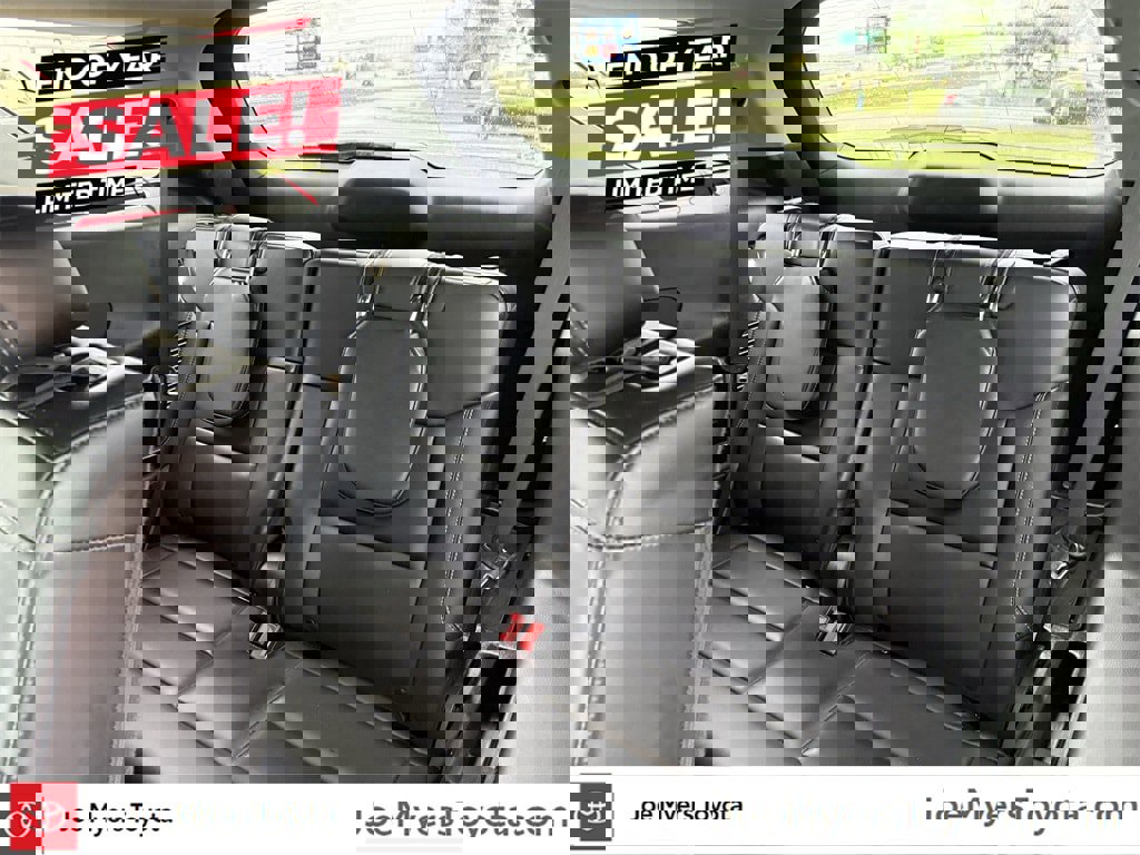 Used 2023 Ford Explorer XLT w/ Equipment Group 202A image 28