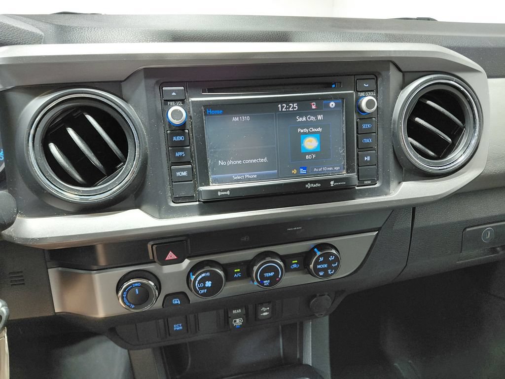 Used 2019 Toyota Tacoma SR5 AWD/4WD image 24