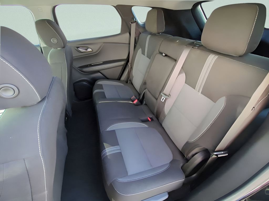 Used 2023 Chevrolet Blazer LT image 13