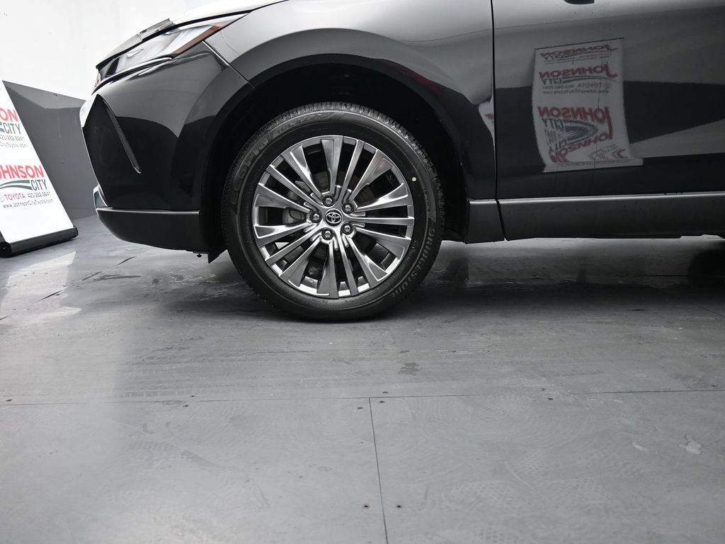 Used 2023 Toyota Venza Limited AWD/4WD image 15
