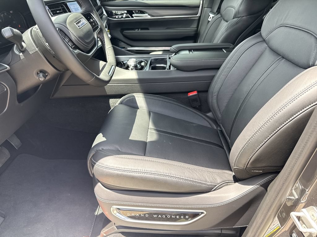 New 2026 Jeep Grand Wagoneer L Summit w/ Rear Seat Video Group I AWD/4WD image 11