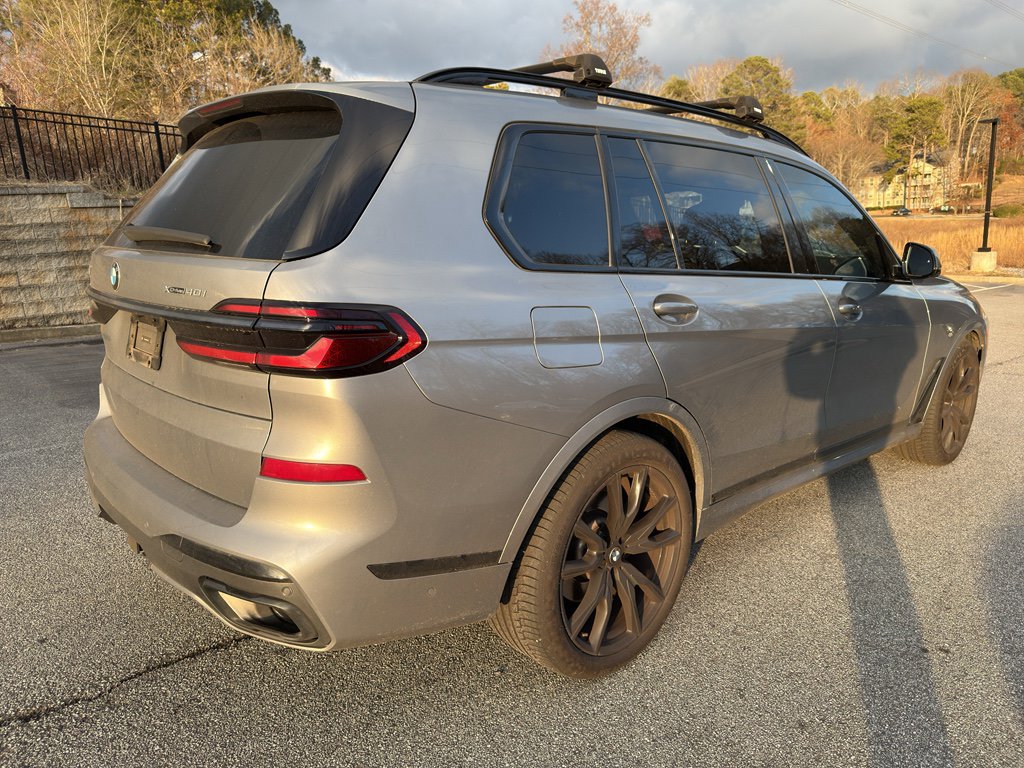 Used 2024 BMW X7 xDrive40i w/ M Sport Package image 5