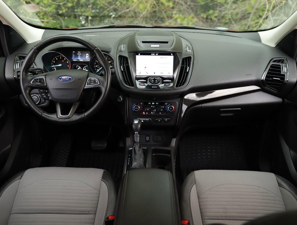 Used 2017 Ford Escape Titanium AWD/4WD image 20