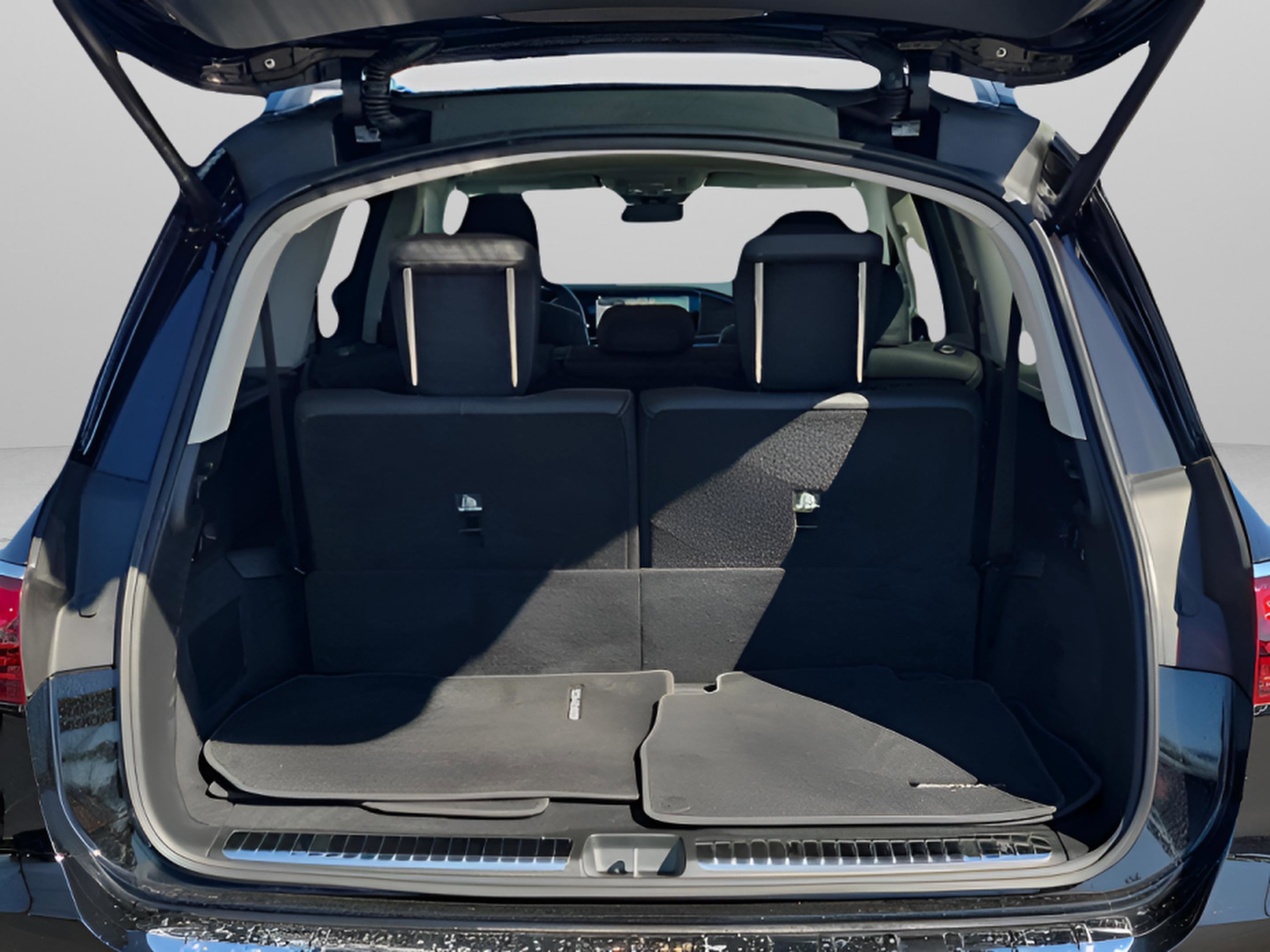 Certified 2026 Mercedes-Benz GLS 450 4MATIC image 32