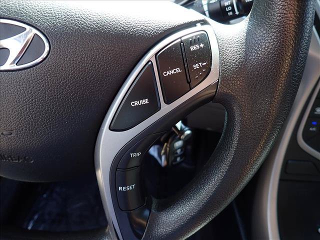 Used 2016 Hyundai Elantra SE FWD image 12