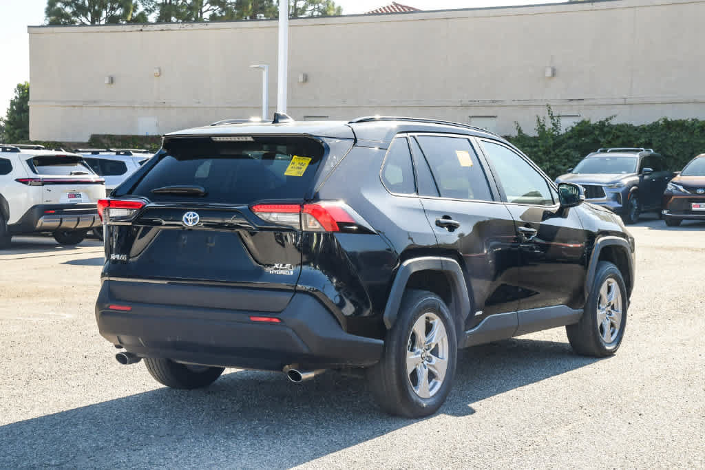 Certified 2023 Toyota RAV4 XLE AWD/4WD image 9