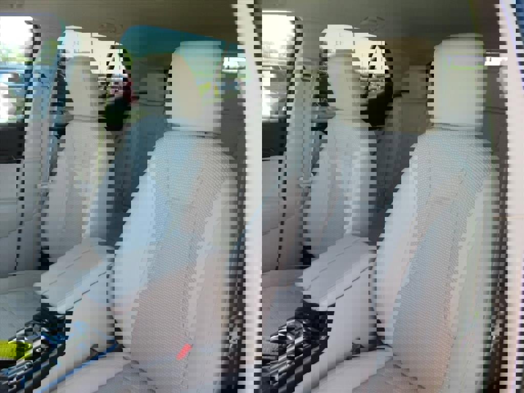 Used 2023 Buick Envision Preferred FWD image 16