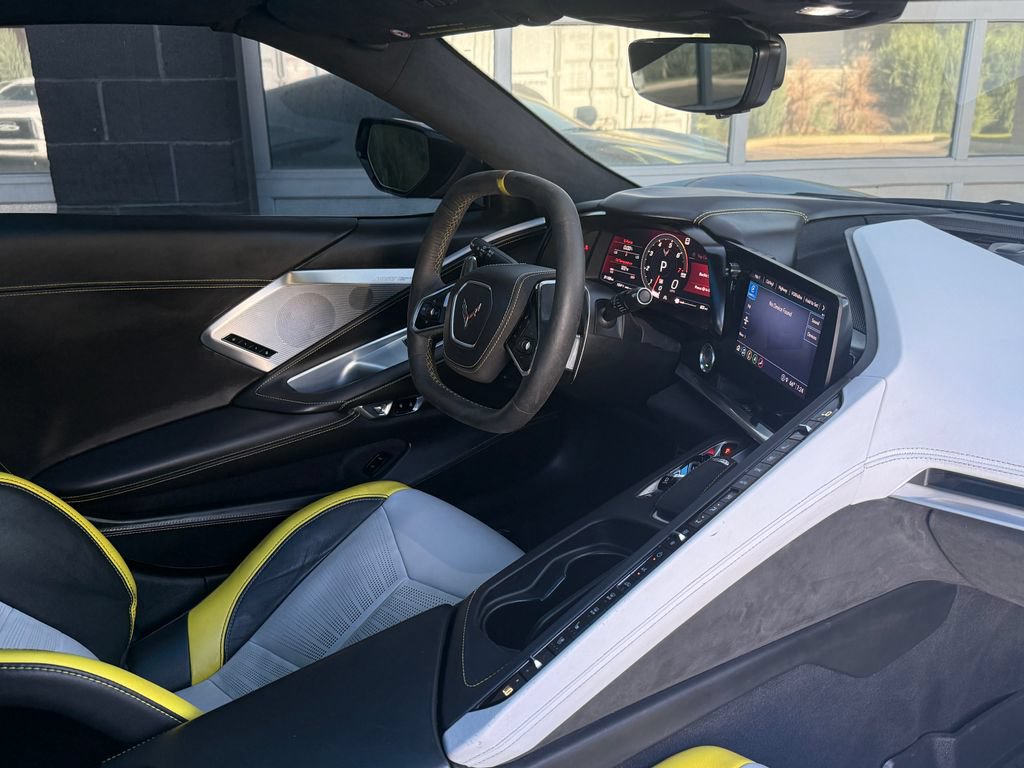 Used 2022 Chevrolet Corvette Stingray Premium Cpe RWD image 31