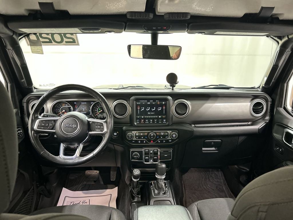 Used 2020 Jeep Wrangler Unlimited Sahara image 19
