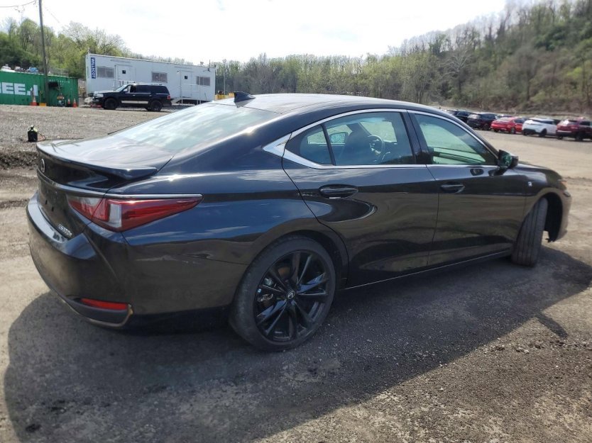 Used 2024 Lexus ES 300h F Sport w/ Accessory Package (Z2) FWD image 5