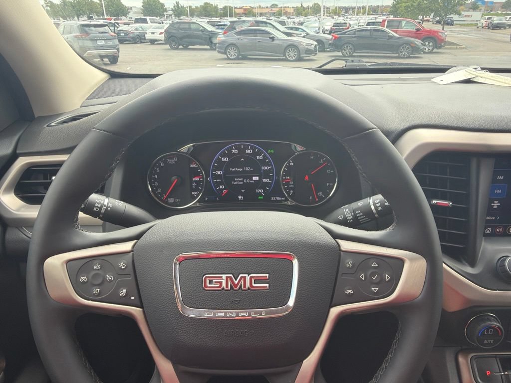 Used 2023 GMC Acadia Denali w/ Denali Ultimate Package AWD/4WD image 13
