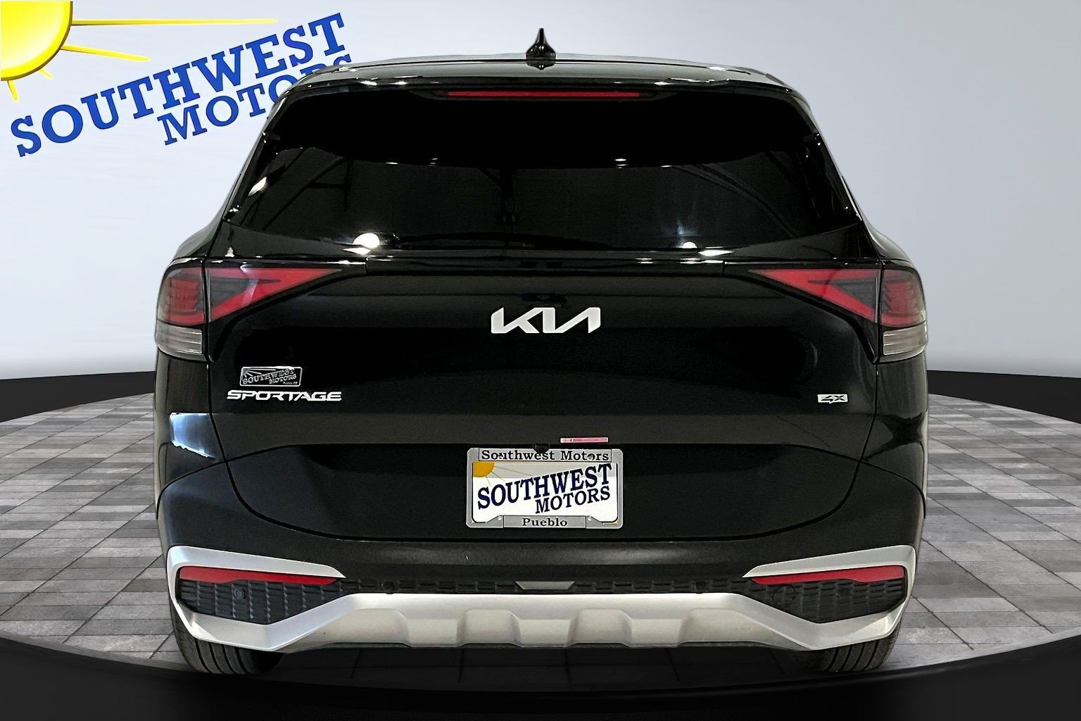 Used 2024 Kia Sportage LX AWD/4WD image 6